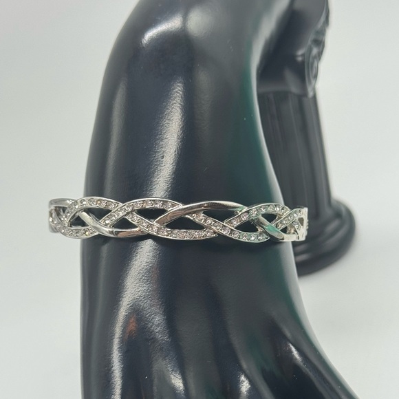 Silver Tone Braided Crystal Hinged Bangle Bracelet Made w Swarovski Crystals - Picture 5 of 12